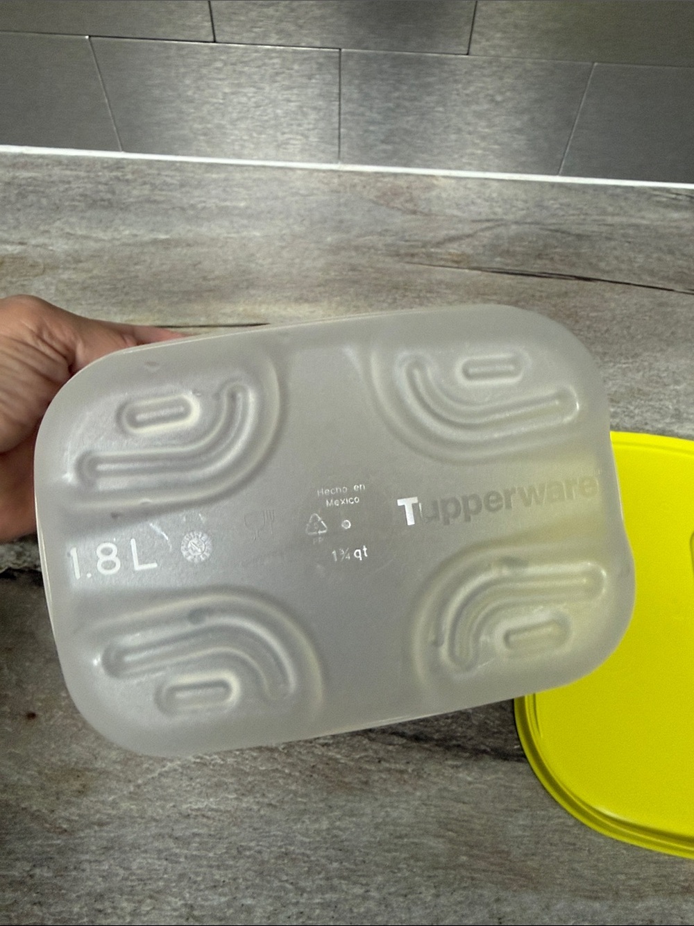 Tupperware FridgeSmart Small Deep - Picture 4 of 4